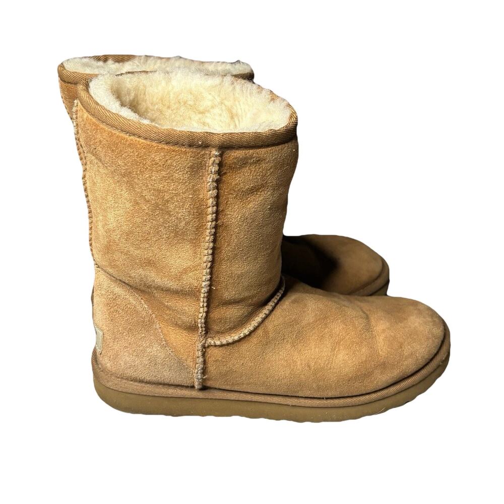 UGG Australia Classic Short Chestnut Suede Shearling Boots 5825 Womens Size 9